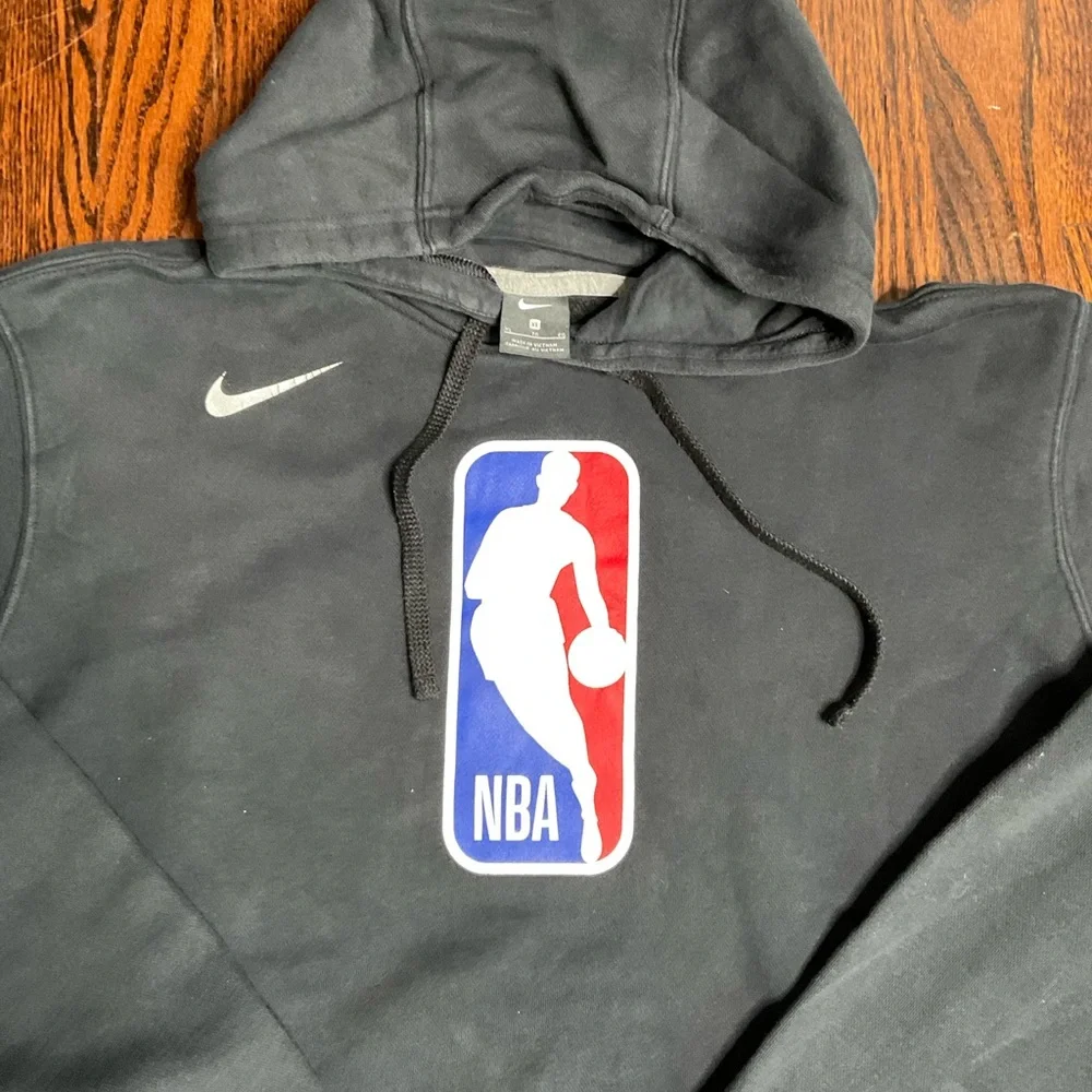 Nike NBA Black Pullover Hoodie - Picture 3 of 3